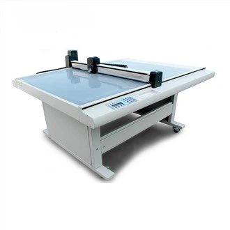 Machine de découpe de boîtes en papier