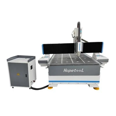 Routeur CNC 1325 pour le travail du bois
